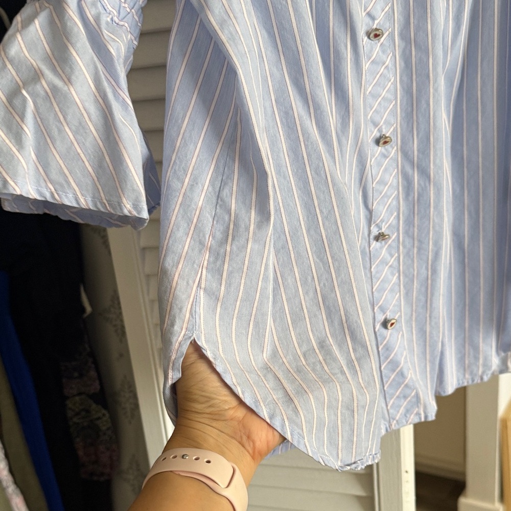 Elegant Light Blue Striped Off-Shoulder Blouse - Picture 6 of 7